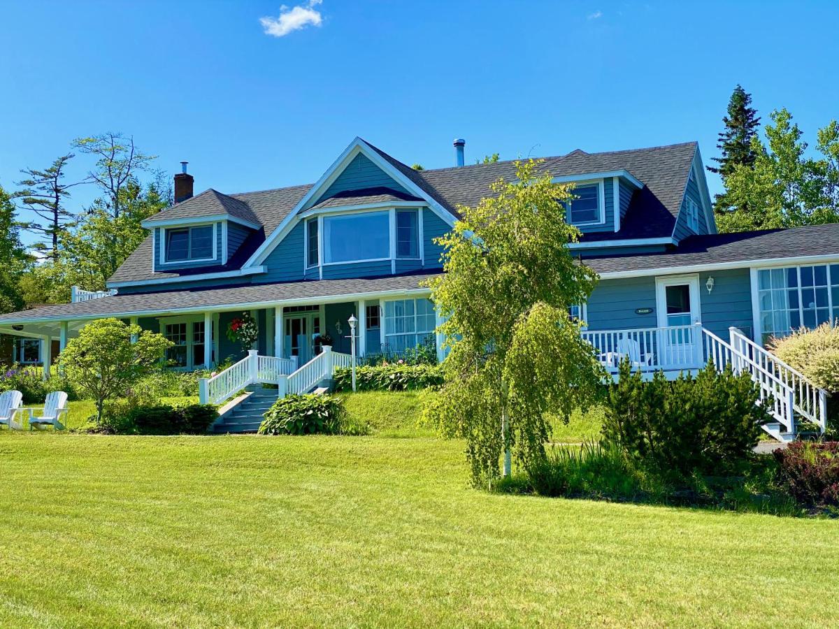 Broadwater Inn & Cottages Baddeck Inlet 외부 사진